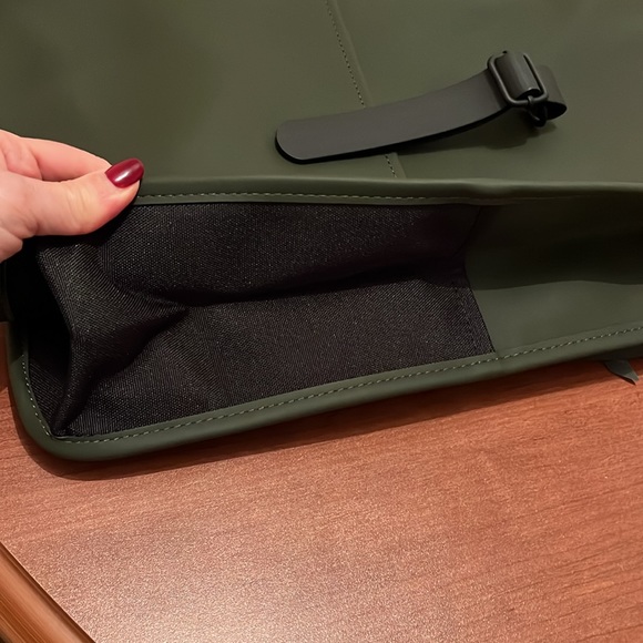 Rains Waterproof Mini Unisex Backback with Stap Sleeves - Picture 7 of 12